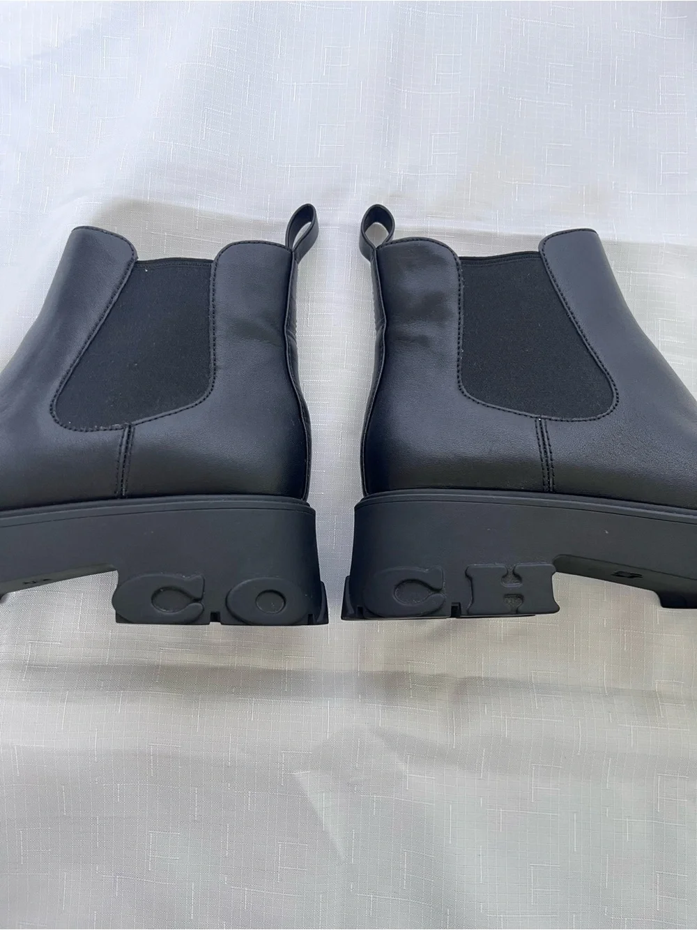 Coach CM588 Reid Bootie Black Leather Chelsea Lug Sole Ankle Boots Women’s 6.5